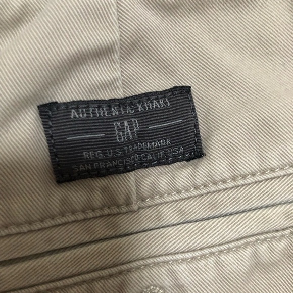 Gap Vintage Relaxed Fit Khaki Cotton  Shorts Size 32 - Picture 4 of 8
